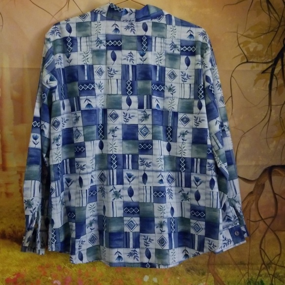 Blue and White Western Style  Blouse - Picture 6 of 8